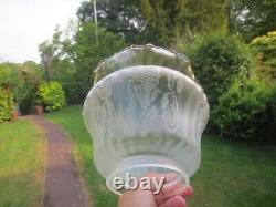 Superb Vintage Paraffin Kerosene Glass Etched Duplex Tulip Oil Lamp Shade