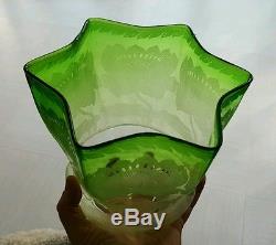 Victorian Art Nouveau Lily Pad Lotus Flowers Green Etched Glass Oil Lamp & Shade