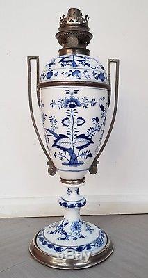Victorian Silver Plated Continental Meissen China Oil Table Lamp Onion Pattern