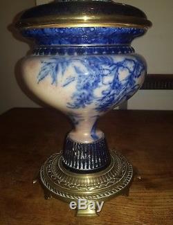 Victorian royal doulton colbalt blue oil lamp