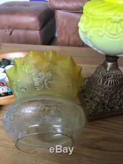 Yellow Tulip Express Oil Lamp And Shade